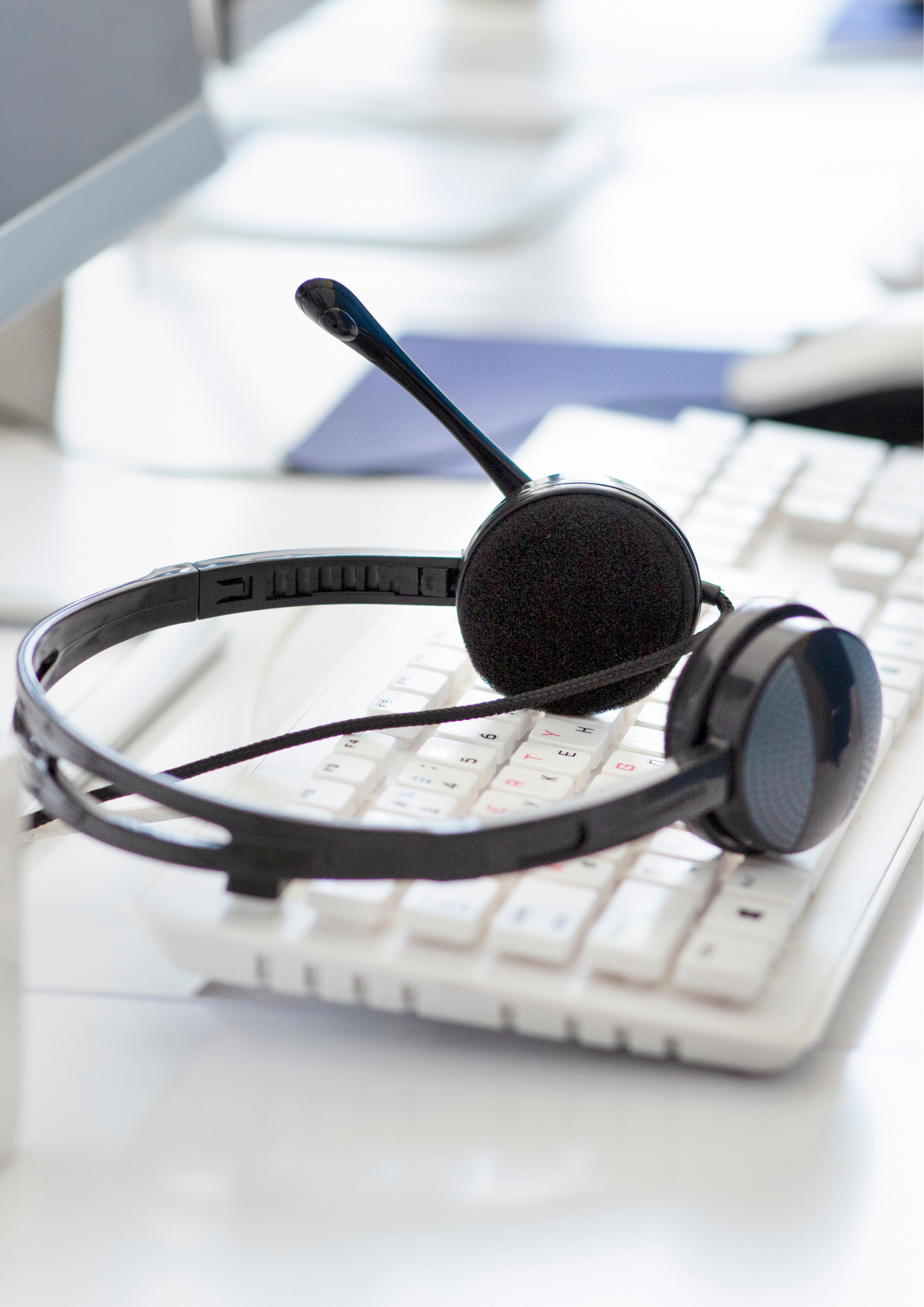 Call Center & Customer Experience (CX) Agents